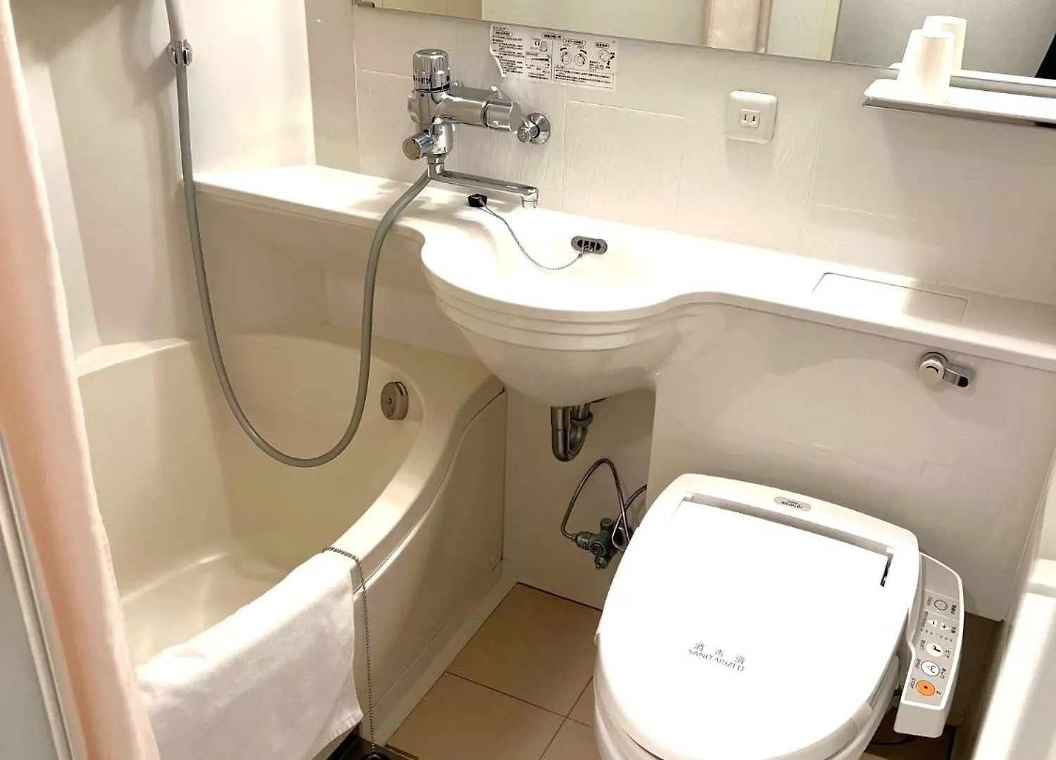 Business Inn Sennichimae Hotel Osaka