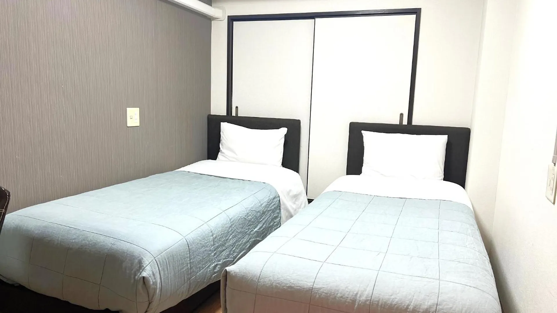 Business Inn Sennichimae Hotel Osaka 3*,
